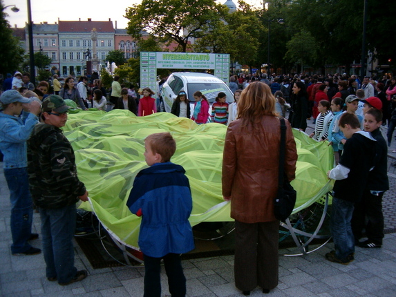 2009. május 5. - Megnyitó - Rolling stars and planets - Az égitestek gördítése