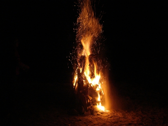 Camp-fire - Tábortűz