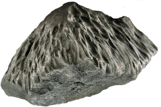A Cseljabinszkban 2013. február 15-én lehullott meteorit kúposan orientált alakú darabja